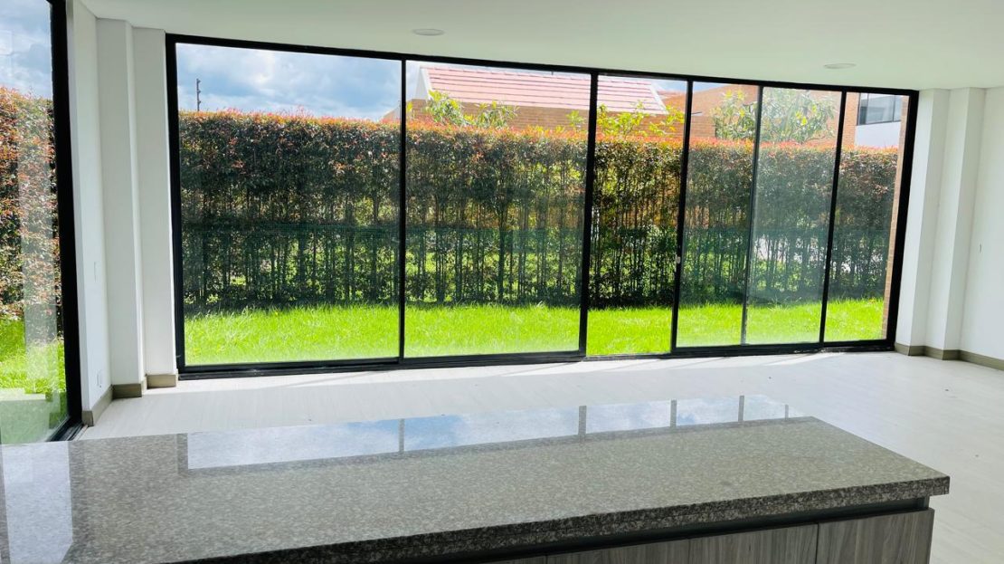 WhatsApp Image 2024 11 27 at 22.13.33