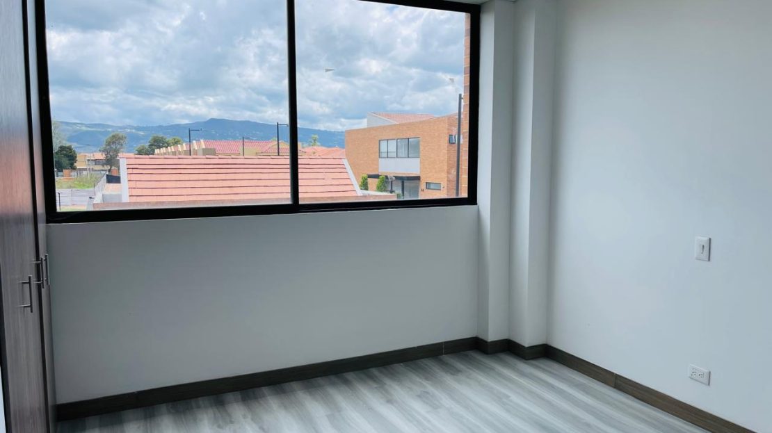 WhatsApp Image 2024 11 27 at 22.13.34 1