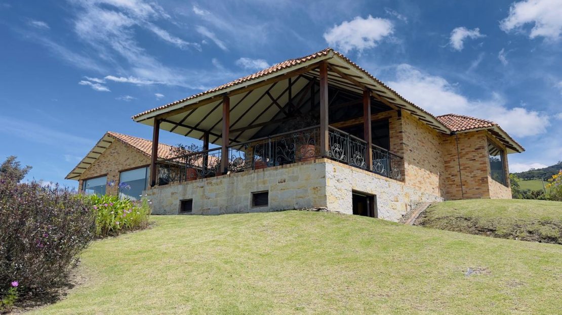 WhatsApp Image 2025 08 22 at 12.28.56