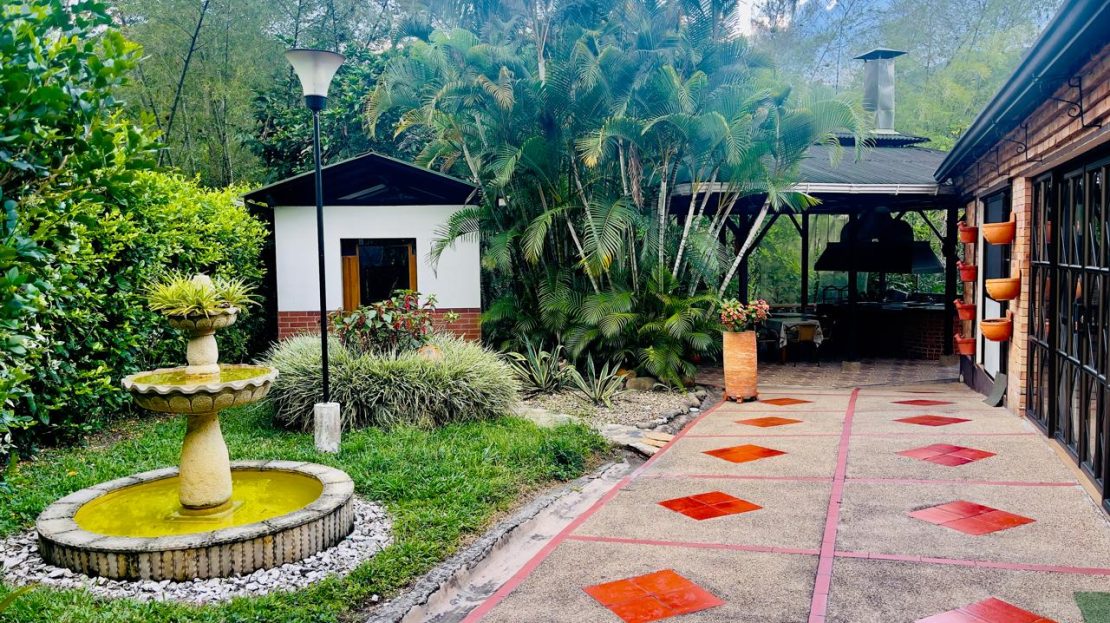 WhatsApp Image 2025 10 17 at 09.57.05 4